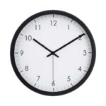 Amazon Basics Wall Clock, Classic Easy-Read Silent Battery-Operated Round Analog Clock, 30.5 cm, Black – Prime Deal