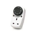 Defender EasyTurn Dusk-to-Dawn Timer Plug UK 3-Pin 240V
