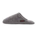 Giesswein Tino Unisex Slippers, Black 022, EU 35