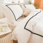 Herside Boho White Duvet Cover Set Super King Black Ball Pom Design Ultra Soft Microfibre Easy Care Bedding Set 3pieces Vintage Farmhouse Quilt Cover Girls Duvet Cover Country Home Decor