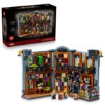 LEGO Bookshop Book Nook Set 11379