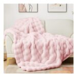 Latepis Pink Faux Fur Throw Blanket 127 152cm,