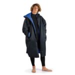 Osprey Adult Black Shell with Blue Lining Changing robe – Free C&C Only