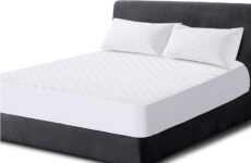 Poly-Cotton Quilted Mattress Protector Microfiber Fitted 30cm Deep Skirt Soft Touch for Extra Comfort Non Noisy Hotel Quality Anti-Allergy & Breathable (Double 137cmx190cm(30CM DEEP))