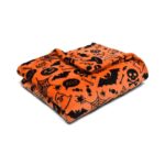 Bedlam Halloween Fleece Blanket 120 x 150cm Super Soft Cosy Orange Fleece Throw with Spooky Bats and Skull Print