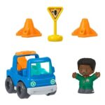 Fisher-Price Little People Roadside Tow-Go Set