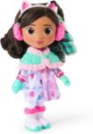 Gabbys Dollhouse: The Movie, Sweetest Treat Gabby, 15-cm Doll, Confection-Themed Snow Gear and Accessories, Kids Toys for Girls and Boys Ages 3 and Up