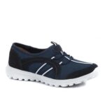 Lightweight Slip-on Trainers – Navy
