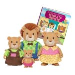 Lil Woodzeez Kingsberry Lion Family Figurines with Storybook