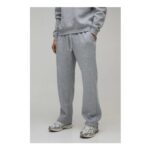 Man Essential Straight Leg Jogger