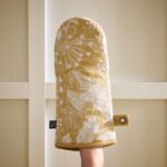 Meadow Starling Single Oven Glove – Free C&C Only