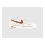 Nike Air Force 1 07 Trainers Ivory Saddle Brown
