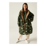 Regatta Junior Waterproof Changing Robe – Dark Olive