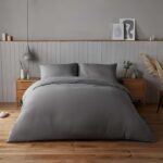 Silentnight Supersoft Duvet Set – Cosy & Comfortable Delicate Touch – Luxurious Easy Care Microfibre with Button Fastening