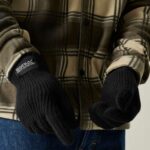Unisex Connora Gloves Black free C&C / Free member delivery
