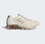 Womens MEGA GHOSTRIDE SHOES, Chalk White / Copper Metallic / Wonder Quartz, Size 3.5-7.5