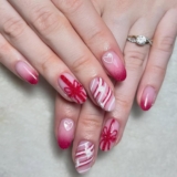 24PCS Christmas Press on Nails Short, Xmas Pink Gradient French Fake Nails with Gift Box & Candy Cane Design, Almond False Stick on Nails French Tips for Women
