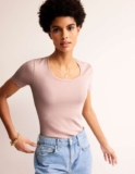 Boden Essential Jersey T-Shirt in Milkshake