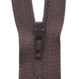 Chocolate Nylon Zip (56cm / 22) – free C&C only