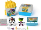 DC Comics Teen Titans Go Kitchen Chaos Dis-Play Set with Beast Boy and Cyborg Figures and Accessories, Playset Kids Toys for Boys and Girls Aged 4 and Up