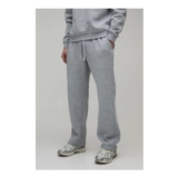 Man Essential Straight Leg Jogger