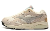 Mizuno Sky Medal Mens Trainers (Off-White, UK 7.5) – With Code