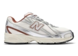 New Balance 740 Trainers in Light Beige – Size 411.5UK