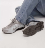 Nike Shox R4 trainers in brown and silver, Size 5-6.5