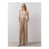 Pleat Front Wide Trouser – Beige