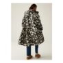 Regatta Ecru Adult Waterproof Changing Waterproof Robe