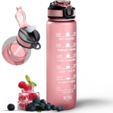 Water Bottle 1000ml Sports Water Bottle with Motivational Time Marker & Straw, Dishwasher Safe Leak-proof Drink Bottle BPA Free Non-Toxic Tritan Material 1 Click Open for Running Gym